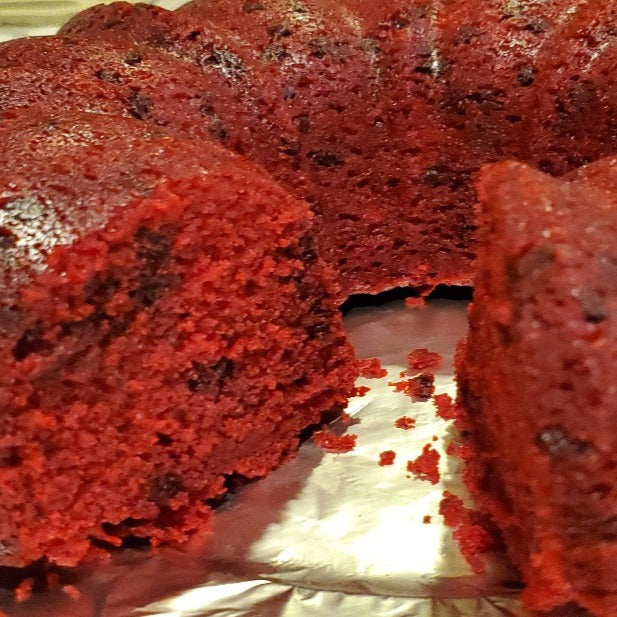 Red Velvet Cake With Chocolate Chips (Whole)