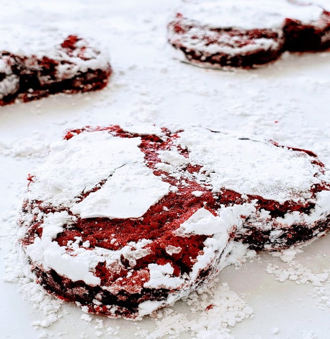 White Velvet - Heart Shaped Dozen